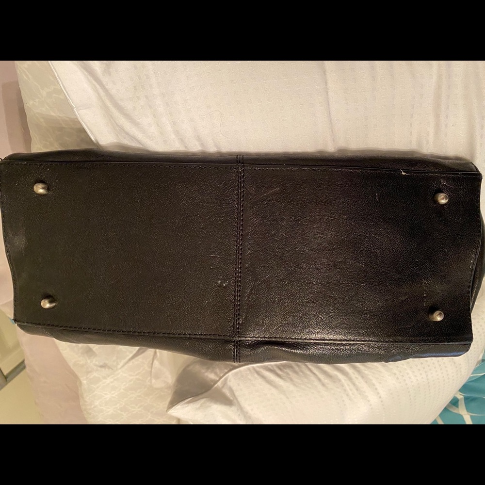BCBG MAXAZRIA Black leather bag metal chain straps - Picture 13 of 13